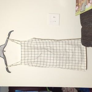 Urban renewal woman's dress size medium White And Black